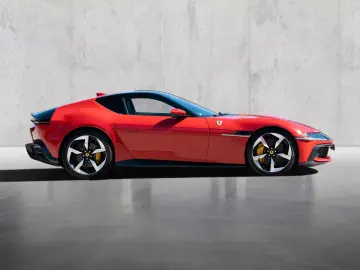 FERRARI 12Cilindri