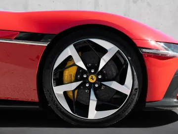FERRARI 12Cilindri