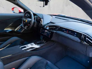 FERRARI 12Cilindri