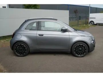FIAT 500e Cabrio BY BOCELLI AT 42 Kwh 118PS LED NAVI