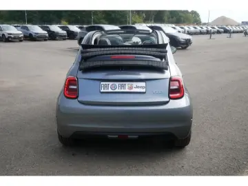 FIAT 500e Cabrio BY BOCELLI AT 42 Kwh 118PS LED NAVI