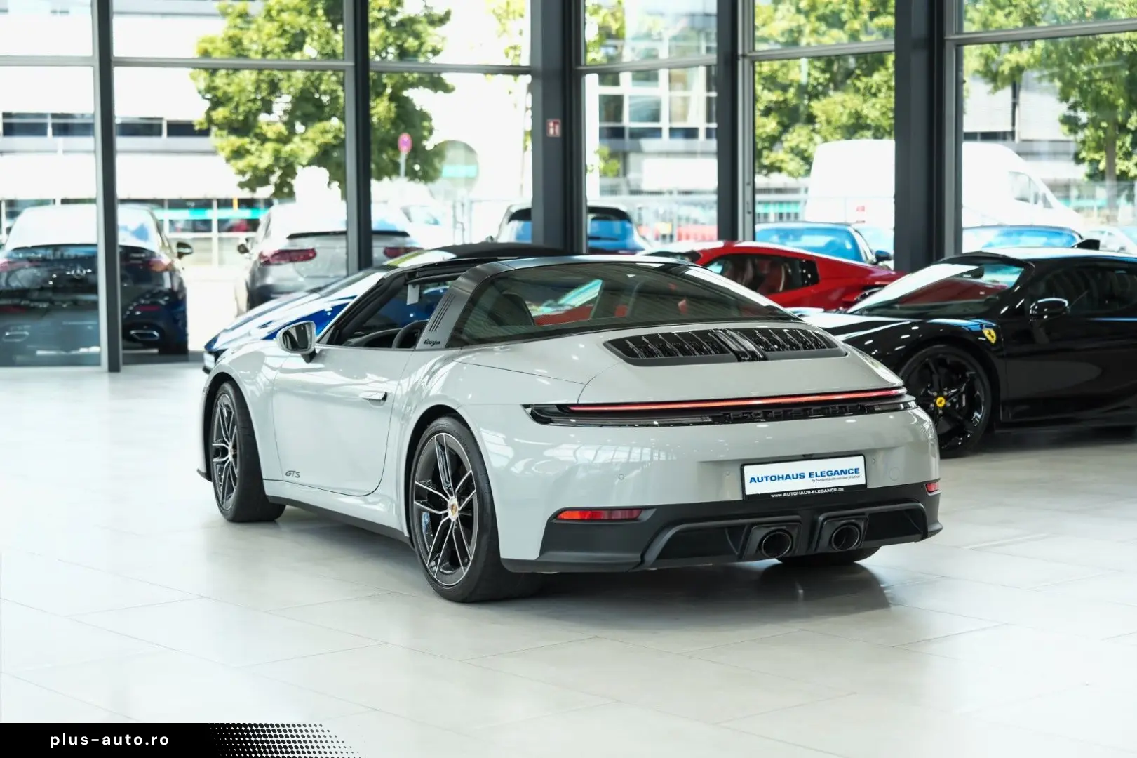 PORSCHE 911 Targa 4 GTS CHRONO LIFT CARBON BOSE 21 LM