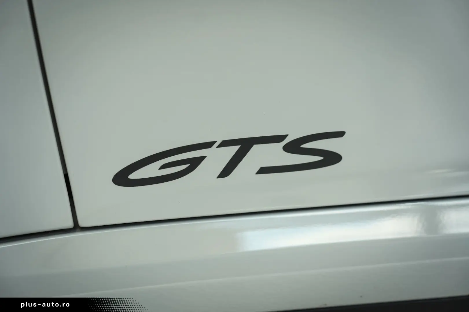 PORSCHE 911 Targa 4 GTS CHRONO LIFT CARBON BOSE 21 LM