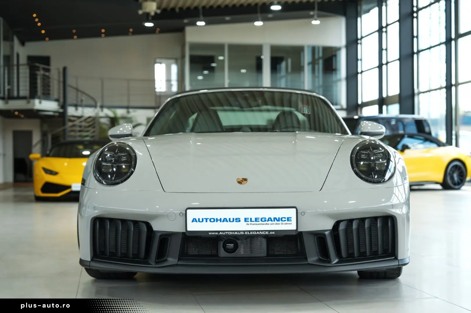 PORSCHE 911 Targa 4 GTS CHRONO LIFT CARBON BOSE 21 LM