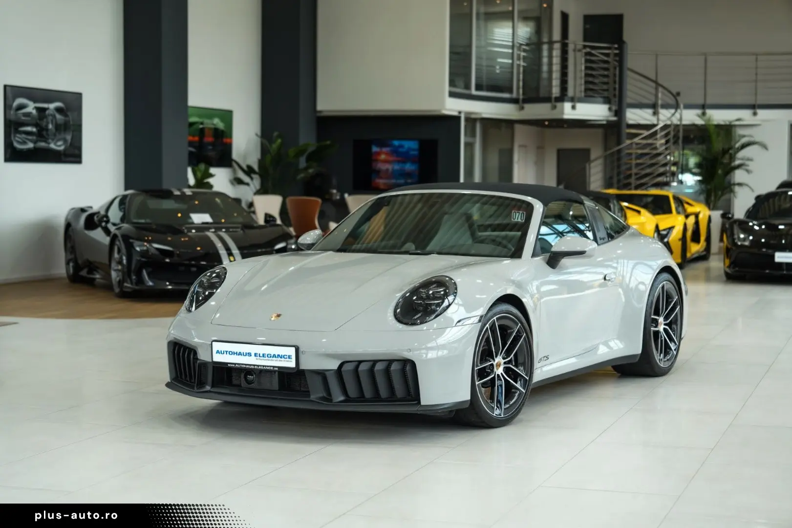 PORSCHE 911 Targa 4 GTS CHRONO LIFT CARBON BOSE 21 LM