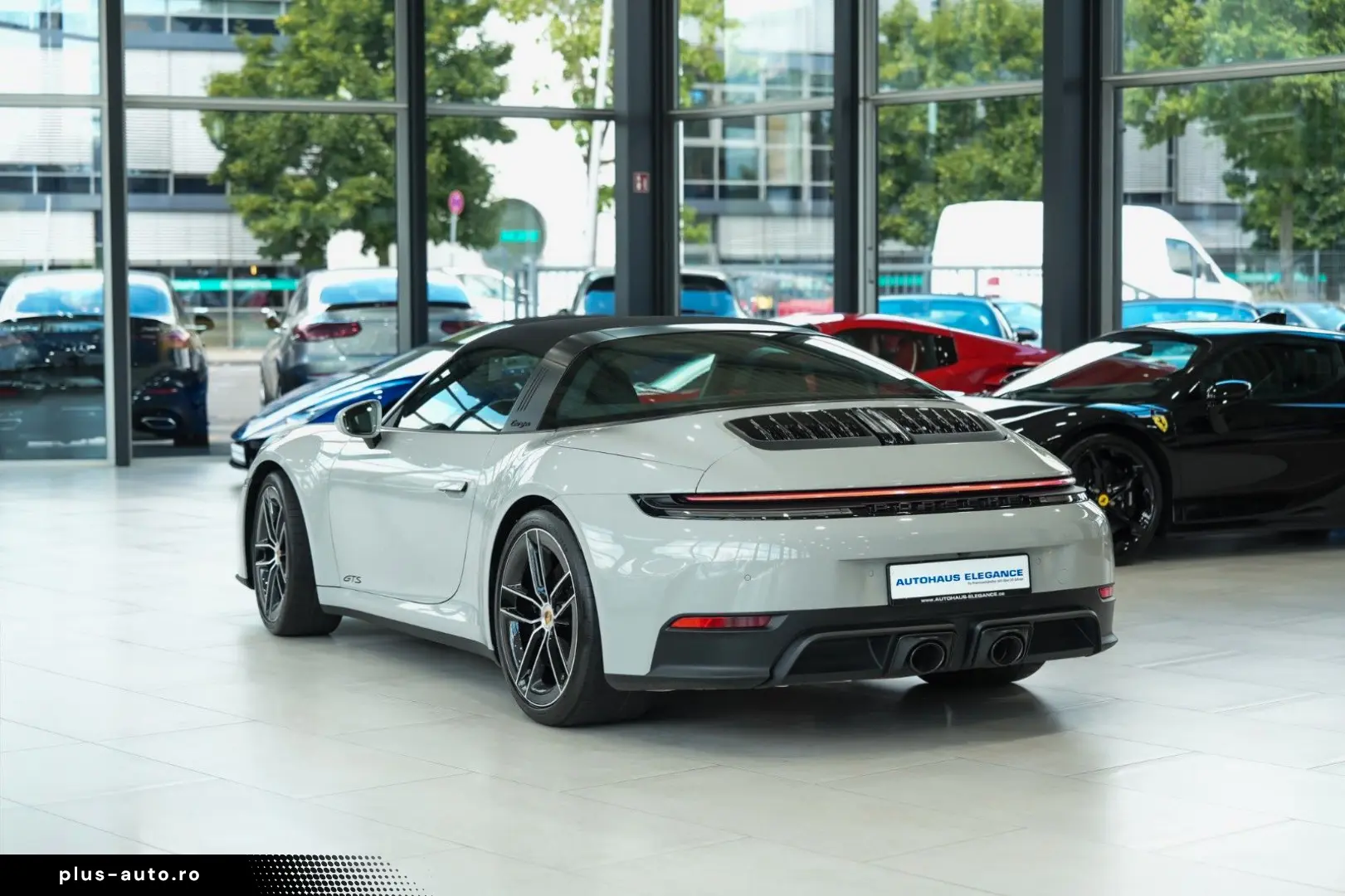 PORSCHE 911 Targa 4 GTS CHRONO LIFT CARBON BOSE 21 LM