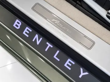 BENTLEY Continental GT Azure V8 Mulliner Bespoke MY26