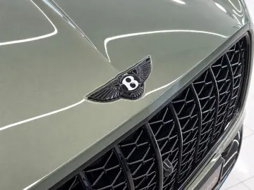 BENTLEY Continental GT Azure V8 Mulliner Bespoke MY26