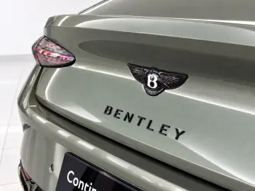 BENTLEY Continental GT Azure V8 Mulliner Bespoke MY26