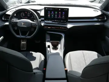 CUPRA Terramar TSI 1.5 e-Hybrid 150 kW MATRIX-LED 360