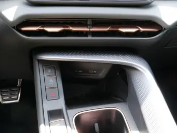 CUPRA Terramar TSI 1.5 e-Hybrid 150 kW MATRIX-LED 360