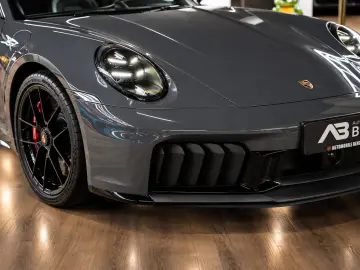 PORSCHE 992 Carrera 4 GTS Aero-Kit HD-Matrix Chrono Lift