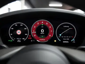 PORSCHE 992 Carrera 4 GTS Aero-Kit HD-Matrix Chrono Lift