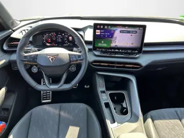 CUPRA Terramar 1.5 TSI eHybrid 150 kW