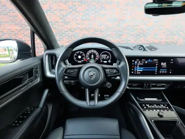 PORSCHE Cayenne Coupe Turbo E-Hybrid Techart
