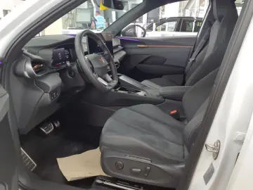 CUPRA Terramar TSI e-HYBRID AHK Kamera Matrix 360 ACC