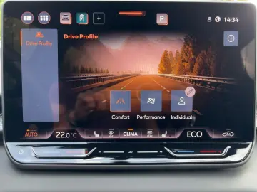 CUPRA Terramar 1.5 TSI e-Hybrid DSG MATRIX AREA DCC