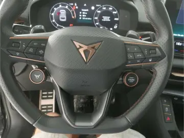 CUPRA Terramar 1.5 eHybrid DSG HUD 360  Matrix DCC ACC