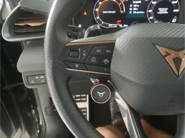 CUPRA Terramar 1.5 eHybrid DSG HUD 360  Matrix DCC ACC
