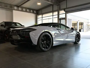 MCLAREN Artura MSO Ceramic Grey Tech Lux Technology Pack
