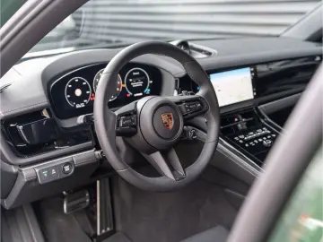 PORSCHE Panamera 4S E-Hybrid TOP Ausstattung UPE174.000€