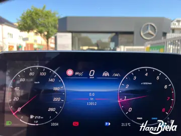 MERCEDES-BENZ CLE 200 Coupé Prem  19  Pano Bur DigLi Stdh