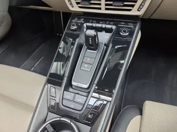 PORSCHE 992 GTS Lift Sitzlüft. HD-Matrix Carbon Approved