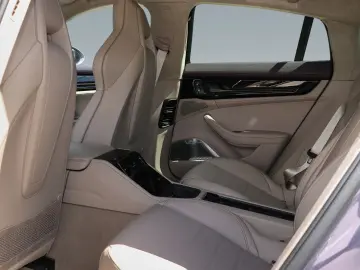 PORSCHE Panamera Turbo E-Hybrid Burmester Nachtsicht