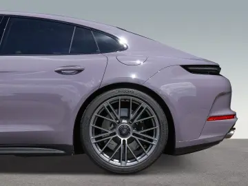 PORSCHE Panamera Turbo E-Hybrid Burmester Nachtsicht