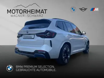 BMW iX3 Impressive HUD Pano H&K