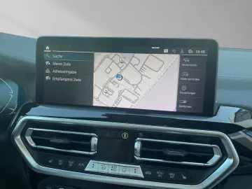 BMW iX3 Impressive HUD Pano H&K