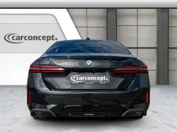 BMW 530e xDrive M Sport Pro • PANO • H&K • 360  • HUD