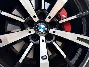 BMW 530e xDrive M Sport Pro • PANO • H&K • 360  • HUD