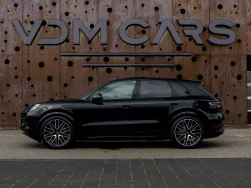 PORSCHE Cayenne E-Hybrid  PASM SOFTCLOSE PANO CHRONO 360