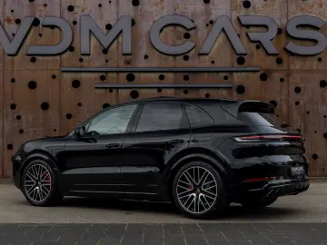 PORSCHE Cayenne E-Hybrid  PASM SOFTCLOSE PANO CHRONO 360