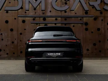 PORSCHE Cayenne E-Hybrid  PASM SOFTCLOSE PANO CHRONO 360