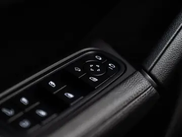 PORSCHE Cayenne E-Hybrid  PASM SOFTCLOSE PANO CHRONO 360