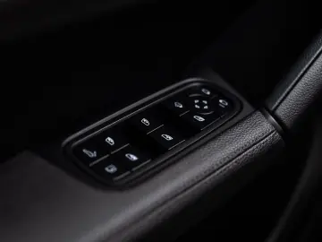 PORSCHE Cayenne E-Hybrid  PASM SOFTCLOSE PANO CHRONO 360