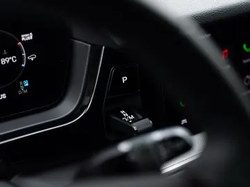 PORSCHE Cayenne E-Hybrid  PASM SOFTCLOSE PANO CHRONO 360