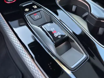 AUDI A6 Limousine edition one TDI quattro 150 kW S tr