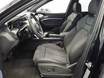 AUDI Q8 Sportback 55  e-tron qu.  S-line ed. Matrix