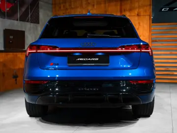 AUDI Q8 e-tron 55 quattro S line