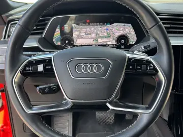 AUDI Q8 Sportback e-tron 55 quattro advanced