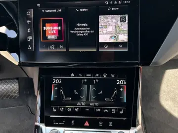 AUDI Q8 Sportback e-tron 55 quattro advanced