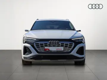 AUDI Q8 e-tron S line 55 qu. Matrix HUD B&O Air ACC