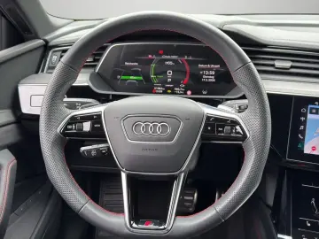 AUDI Q8 Sportback e-tron 55 S-Line quattro  PANO B&O