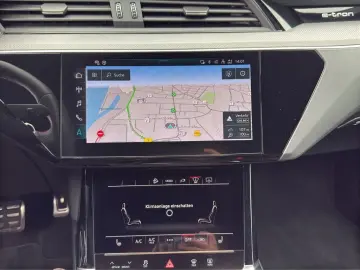 AUDI Q8 Sportback e-tron 55 S-Line quattro  PANO B&O