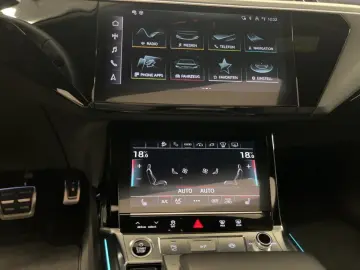 AUDI Q8 Sportback S line 55 e-tron qu. MATRIX 360 K N