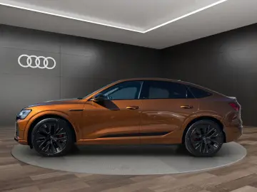 AUDI Q8 Sportback 55 e-tron qu. S LINE B&O PANO HEAD
