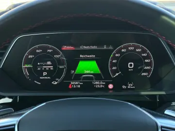AUDI Q8 Sportback 55 e-tron qu. S LINE B&O PANO HEAD